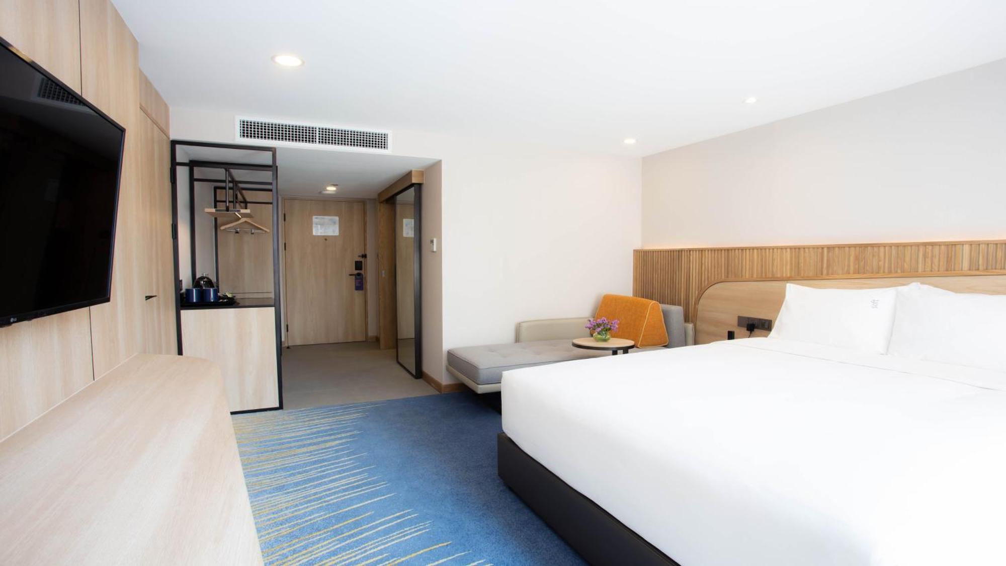 Holiday Inn Express & Suites Bangkok Central Pier By Ihg Bagian luar foto