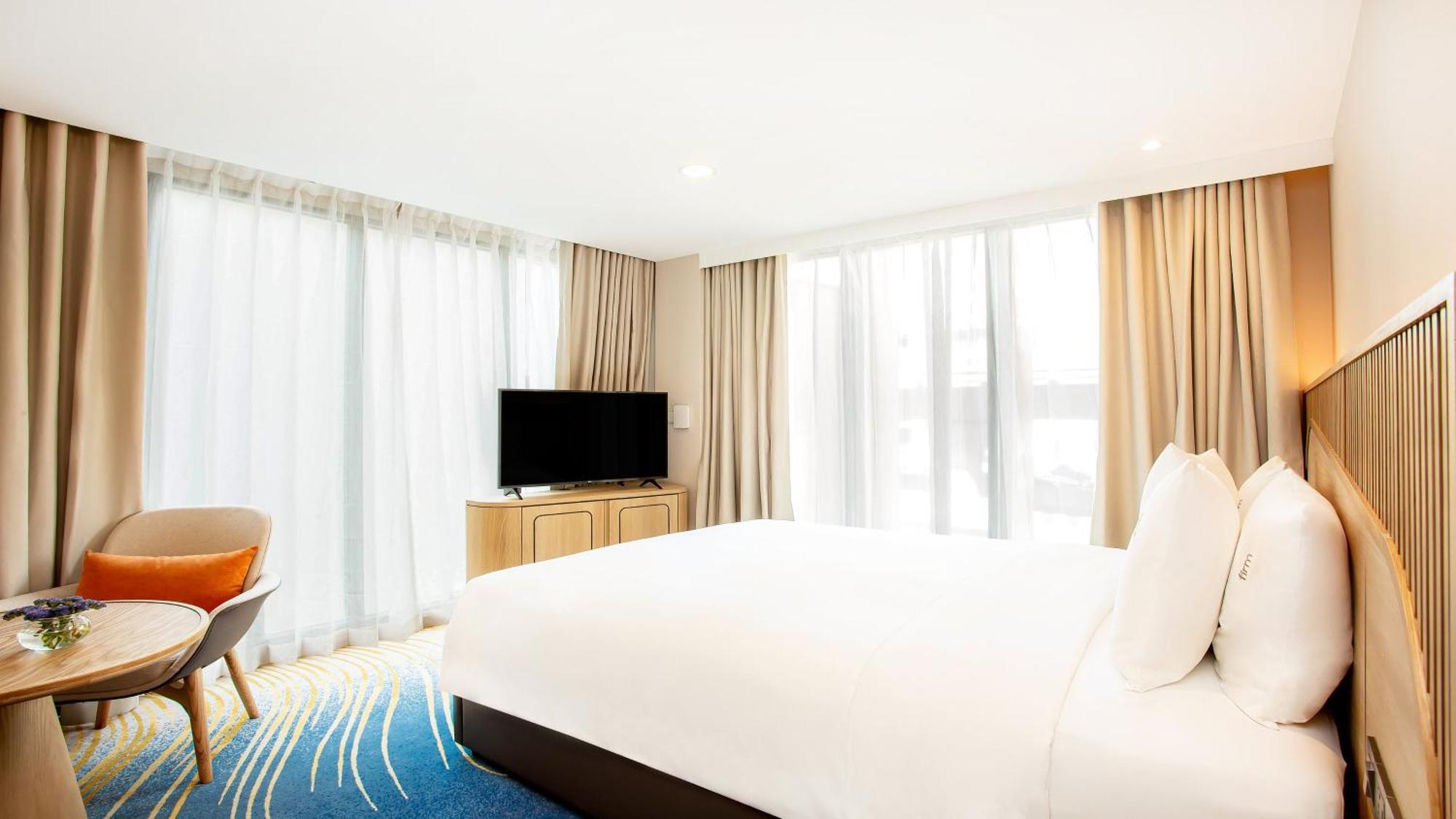 Holiday Inn Express & Suites Bangkok Central Pier By Ihg Bagian luar foto