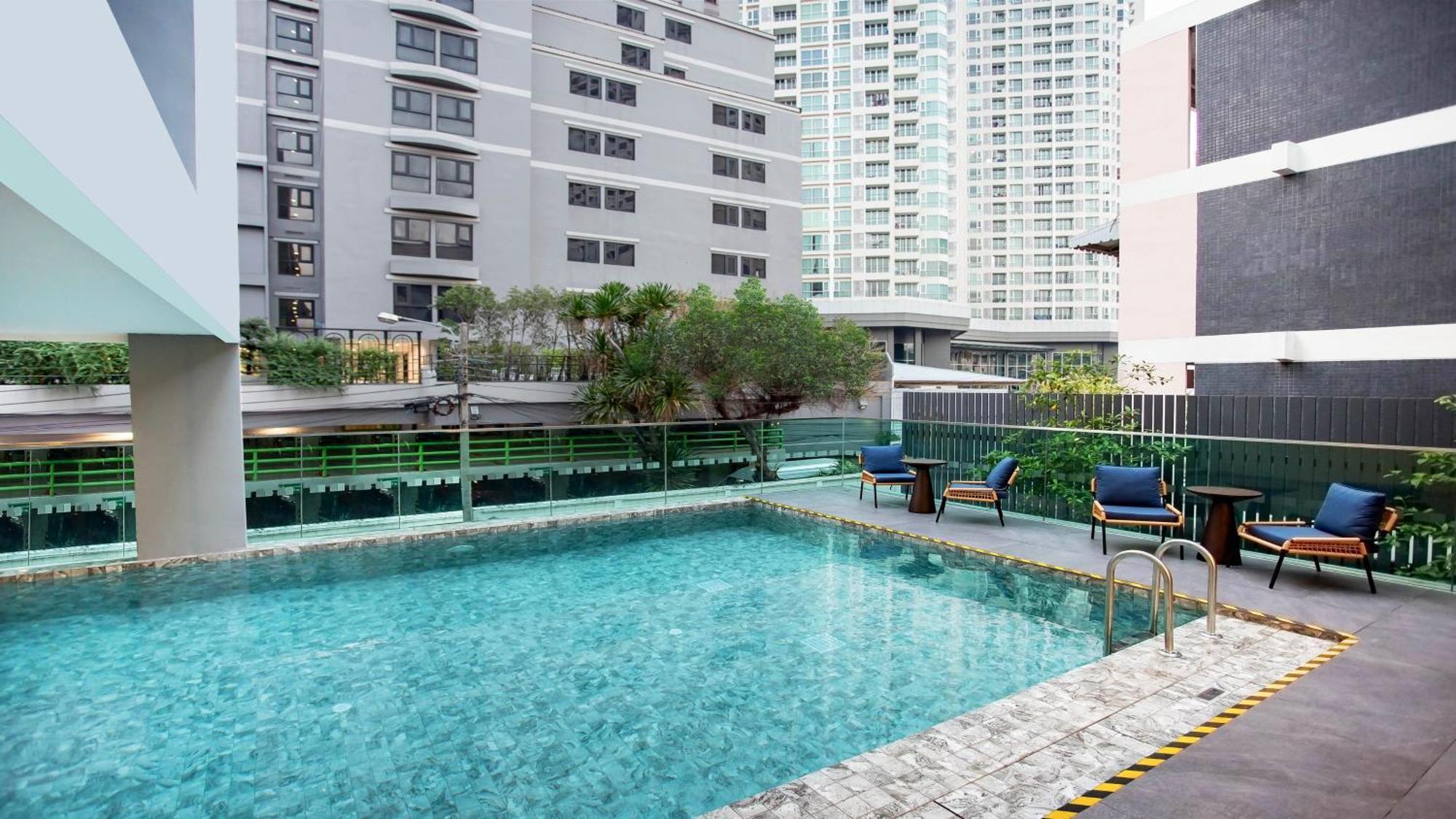 Holiday Inn Express & Suites Bangkok Central Pier By Ihg Bagian luar foto