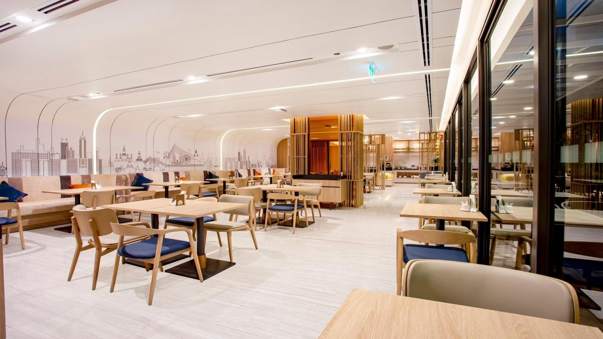 Holiday Inn Express & Suites Bangkok Central Pier By Ihg Bagian luar foto